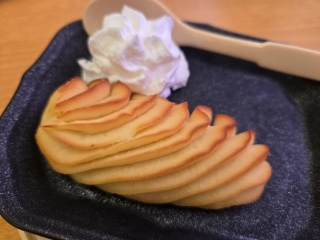 ���D��